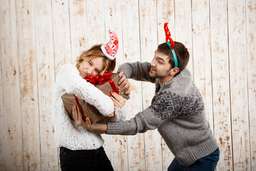 Dysfunctional Family? How To Survive The Holiday Season