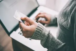 How to Shop Safely Online: Top Tips for 2022